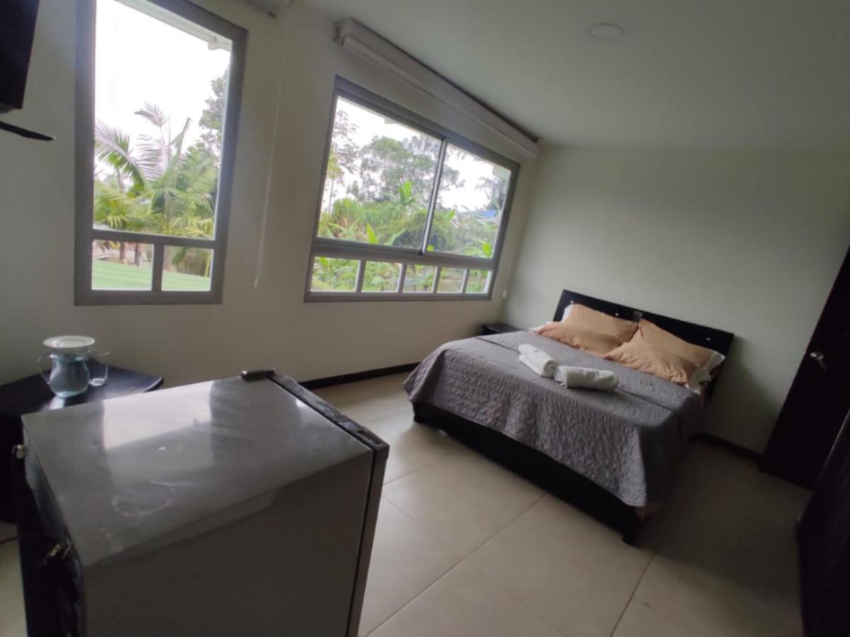 Habitacion Privada En Finca Turistica Hualcala La Mesa  Exteriör bild