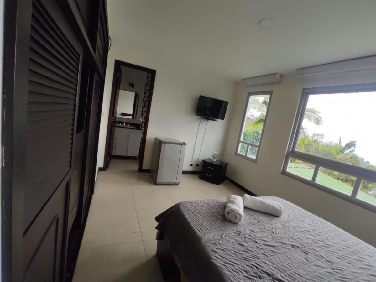Habitacion Privada En Finca Turistica Hualcala La Mesa  Exteriör bild